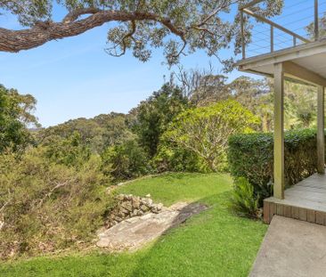 Sun-Drenched & Secluded - One-Bedroom Lower Duplex in Elanora Heigh... - Photo 6
