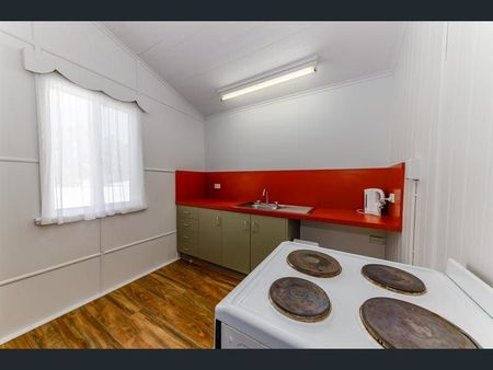 2 Bonito Court, Cungulla - Photo 3