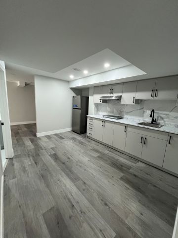 For Lease - 54 Hansard Drive, Vaughan, Ontario - Photo 2