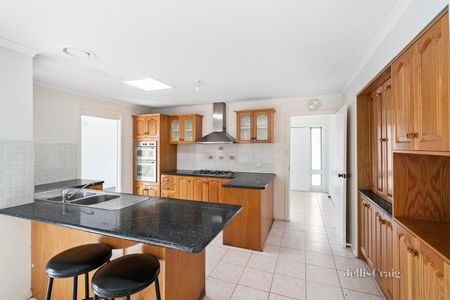 8 Nicholson Parade, Sunshine West - Photo 3