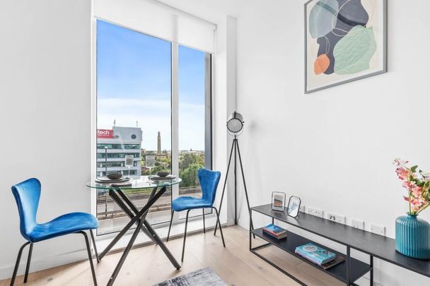 Studio to rent - Photo 1