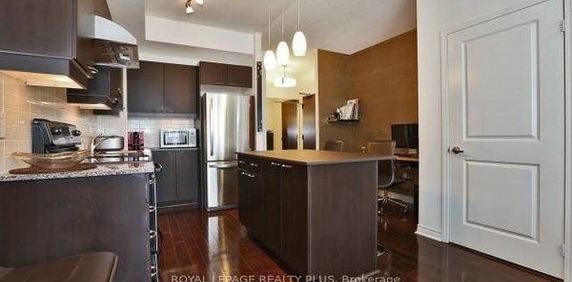 Burnhamthorpe & Confederation Furnished Luxury 1Bdrm Spacious Unit - Photo 2