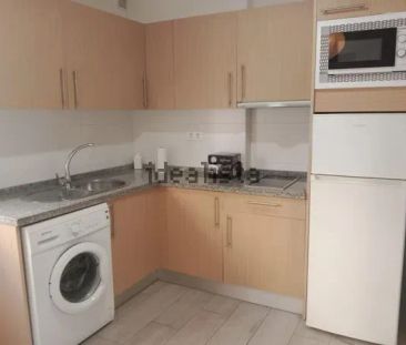 Alquiler de piso en Avenida de Carlos Haya - Photo 1