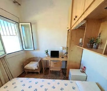 Travessera de les Corts, Barcelona, Catalonia 08014 - Photo 5