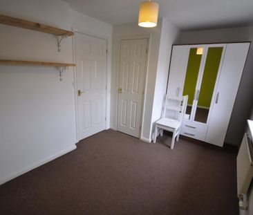 2 bedroom semi-detached house to rent - Photo 5