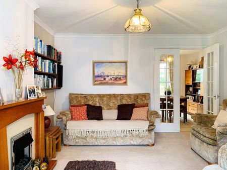 Eaton Crescent, Taunton - Photo 2