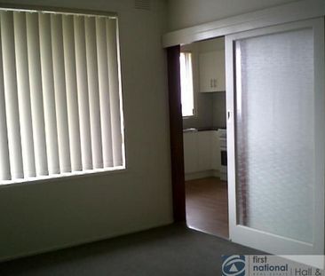 Prime Location Family Home - Photo 3