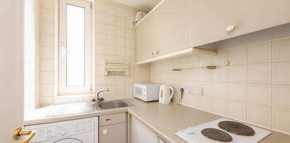 1 Bedroom Apartment, Sloane Avenue, London - Photo 2