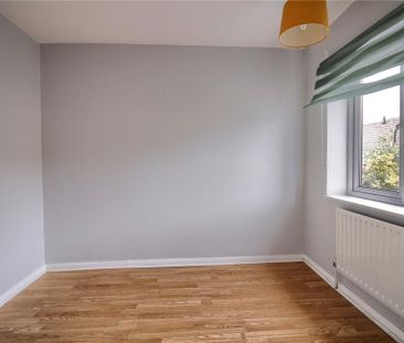 4 bedroom semi-detached house to rent - Photo 6