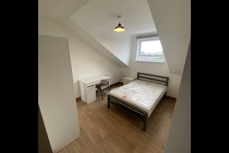 4 Bed Flat, Melton Crescent, BS7 - Photo 4