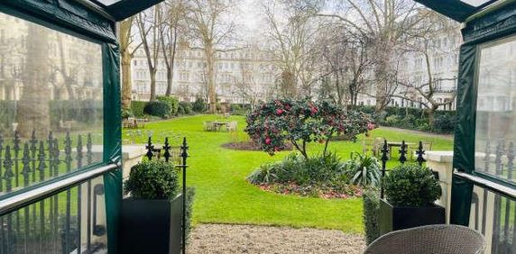 Kensington Gardens Square, Bayswater, W2 - Photo 2