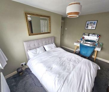 3 bedroom semi-detached house to rent - Photo 5