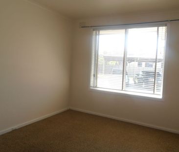 Spacious 2-Bedroom Unit for Lease - Photo 3