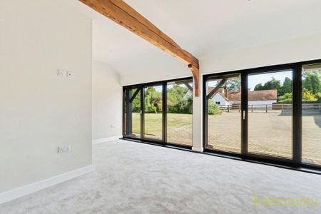 3 bedroom bungalow to rent - Photo 2