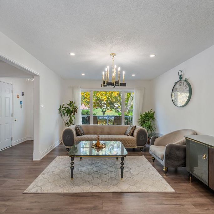 For Lease - 17 Beckett Avenue Unit# Upper, East Gwillimbury, Ontario - Photo 1