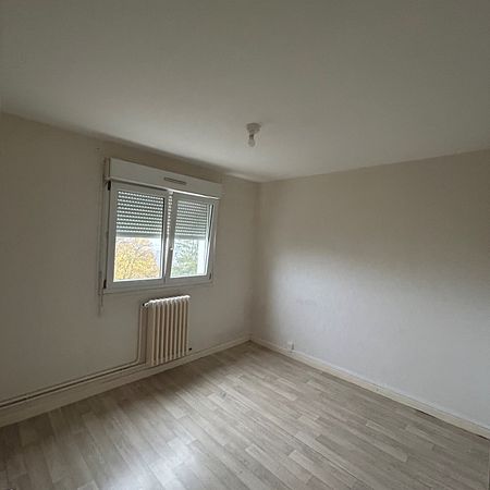 Location - Appartement T3 - 62 m² - Montbéliard - Photo 3