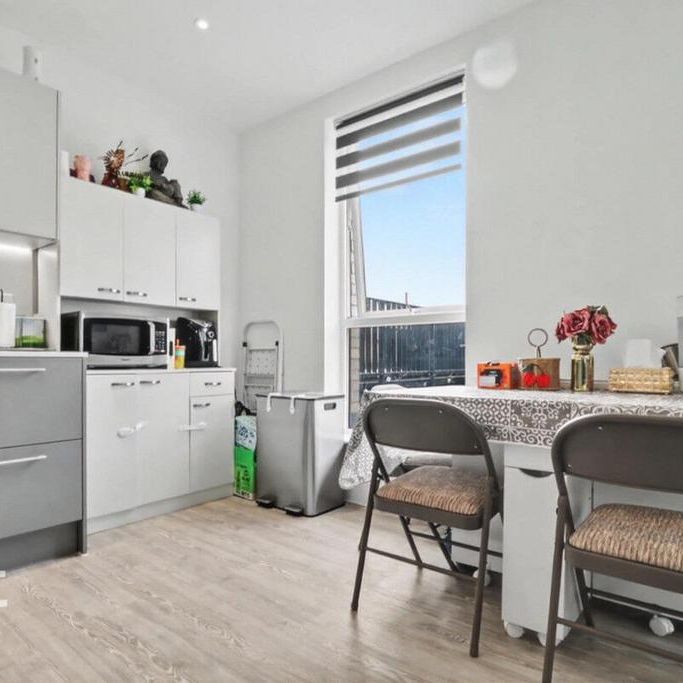 1 bedroom flat to rent - Photo 1