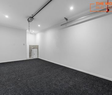 Spacious 6-Bedroom Townhouse for Rent in Manurewa - Photo 4