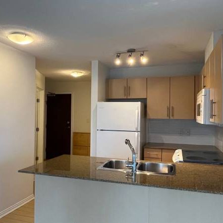 550 Taylor Street - 2 bedrooms + den condo - Photo 1