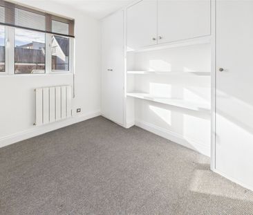 Heath Road, Twickenham, Middlesex, UK, TW1 - Photo 6