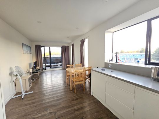 1 Bed Flat, Butchers Road, E16 - Photo 1