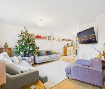 3 bedroom semi-detached house to rent - Photo 2