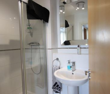 2 bedroom flat to rent - Photo 6