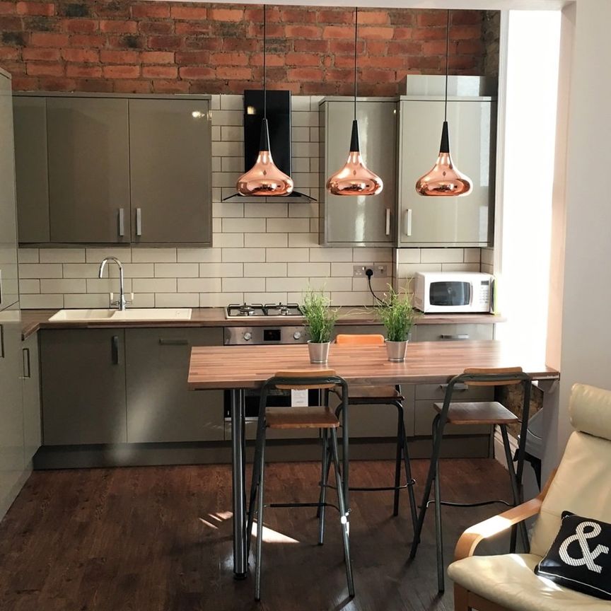 6 Bed Flat, Newbould Lane, S10 - Photo 1