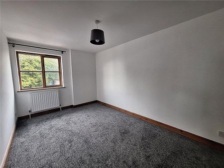2 bedroom maisonette to rent - Photo 4