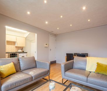 38 HESSLE AVENUE Leeds - LS6 1EF - Photo 2