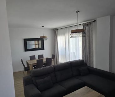 Alquiler de piso en Calle Antares, 21 - Foto 1