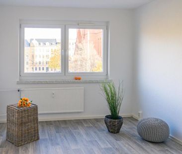 Helle 3-Raum-Wohnung mt Balkon - Photo 1