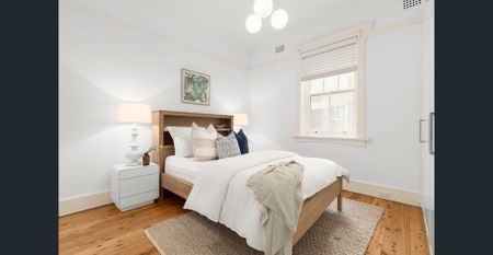 Grand Art Deco Apartment on Sydney Harbour - Photo 2