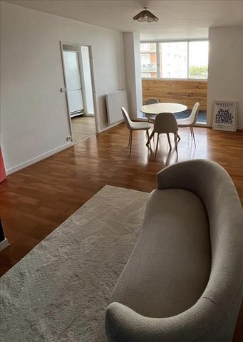 4 pièces - Meublé - 77 m² - 10ème étage - Colocation autorisée - Photo 5