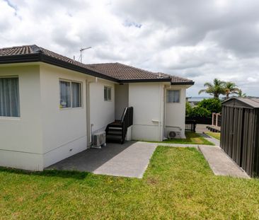 Stunning Family House At West Harbour - Photo 4