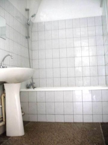 A louer : Appartement T3 - 64m² - Saint-Quentin (02100) - Photo 5