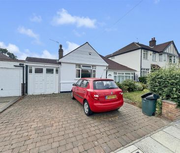 3 bedroom detached bungalow to rent - Photo 1