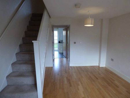 2 bedroom terraced house to rent - Photo 4