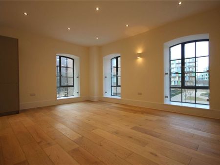 A stunning first floor two bedroom apartment - Photo 3