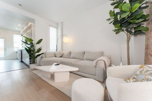 For Lease - 286 Euclid Avenue, Toronto, Ontario - Photo 1