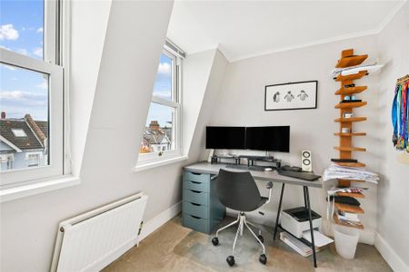 5 bedroom terraced house to rent - Photo 4