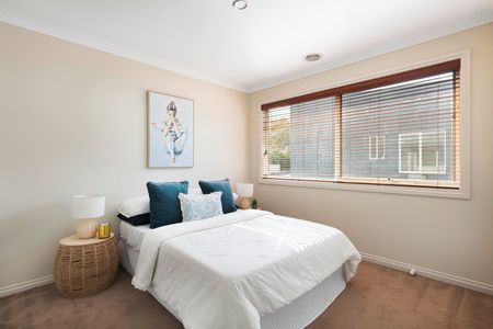 13 Hennessy Street, Epping VIC 3076 - Photo 3