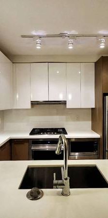 High-rise Cozy 2 bed 2 bath apartment for rent @ Coquitlam centre - Photo 1