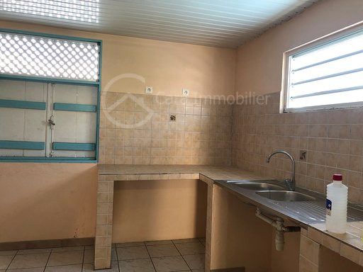 Location Appartement 2 pièces 37m² CAYENNE 97300 - Photo 1