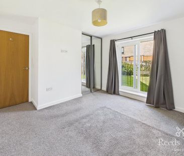 2 bedroom apartment to rent - Photo 3