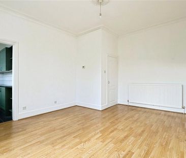 2 bedroom semi-detached house to rent - Photo 5