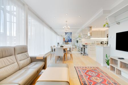 3 bedroom penthouse to rent - Photo 3