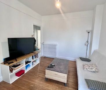 Location Appartement 2 pièces 45m² TROYES 10000 - Photo 2