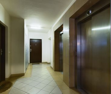 3-pokojowe, 62 m2, przy stacji Metro Bemowo - Photo 2