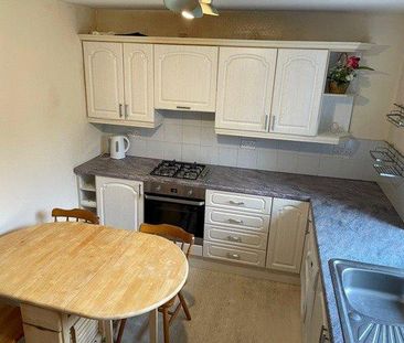 2 bedroom flat to rent - Photo 6